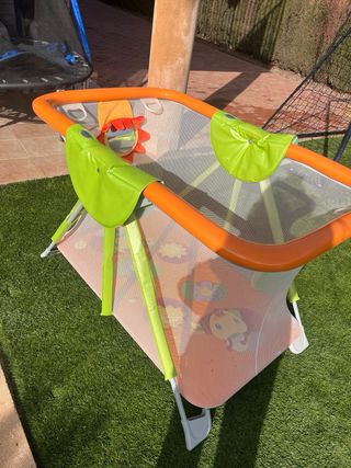 Parque infantil plegable en perfecto estado