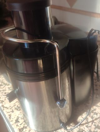 Exprimidor eléctrico