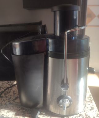 Exprimidor eléctrico