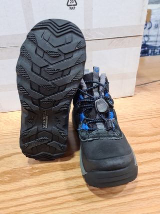 Botas montaña niño