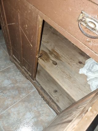 COMODA / CAJONERA ANTIGUA