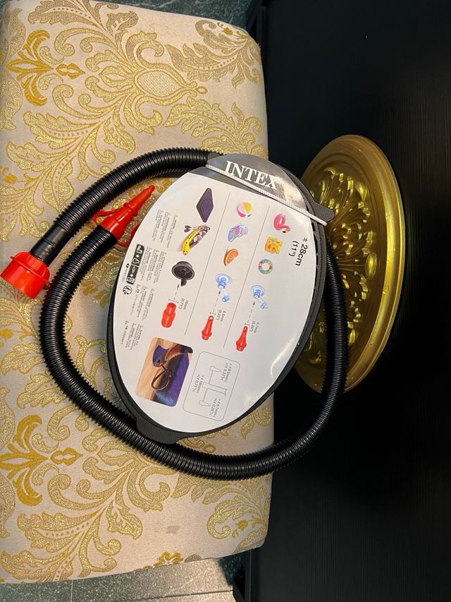 Intex Bomba de pie con 3 boquillas 28 cm