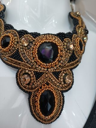 Espectacular gargantilla, pendientes y brazalete