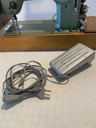 MAQUINA DE COSER