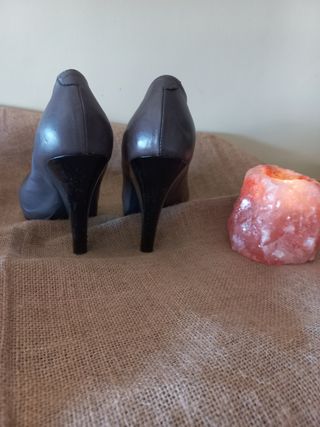 Zapatos tacón gris antracita