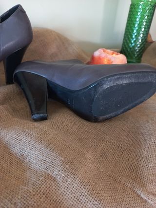 Zapatos tacón gris antracita