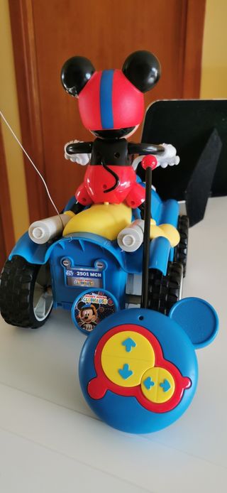 Coche teledirigido Mickey Mouse