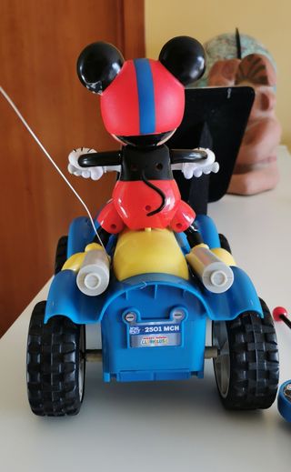 Coche teledirigido Mickey Mouse