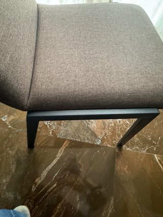 Silla tapizada marrón