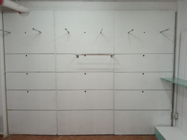 Panel atornillar a la pared