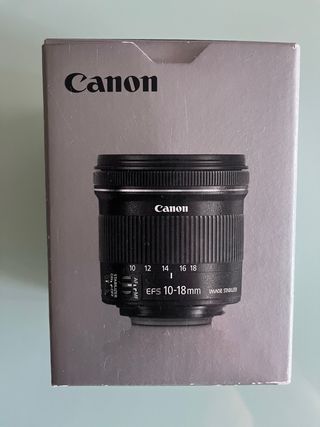 Canon EOS 1200D con accessori