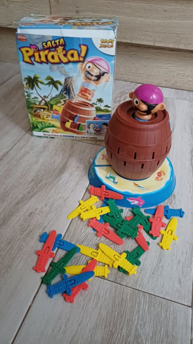 Juego "SALTA PIRATA"
