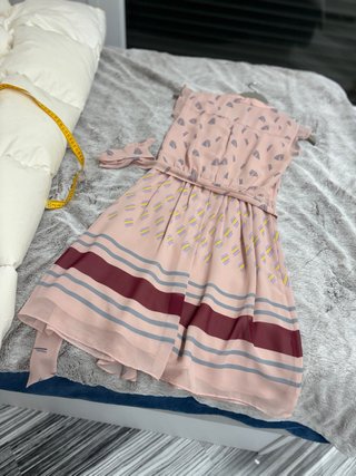 Vestido de la marca: REISS. Talla XS