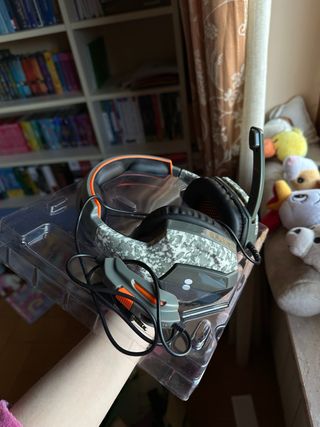 Two Dots Tornado cuffie da gaming