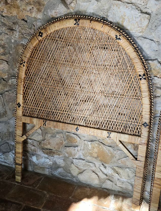 Camera da letto vintage in rattan