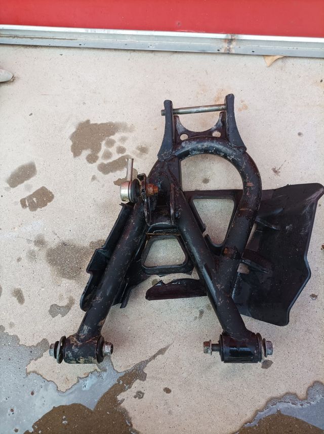 Trapecios traseros quad atv Goes 520 max