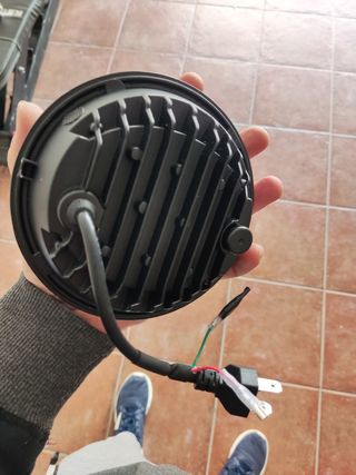 Faro LED moto 5,75" ojo de ángel