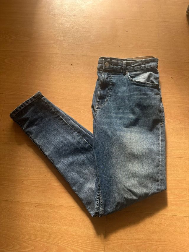 Vaqueros lisos Lefties