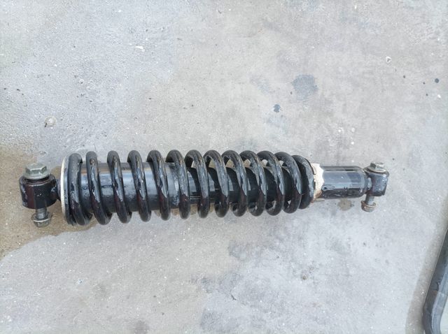 amortiguador trasero  quad atv Goes 520 max