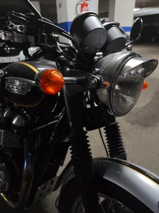 Triumph Bonneville T100 2014 como nueva