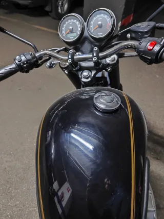 Triumph Bonneville T100 2014 como nueva