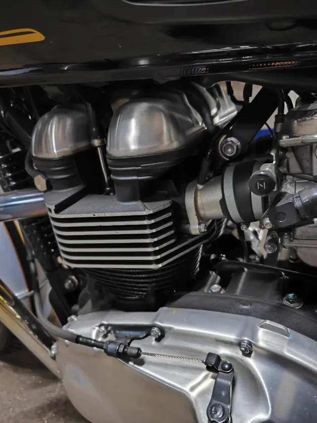 Triumph Bonneville T100 2014 como nueva