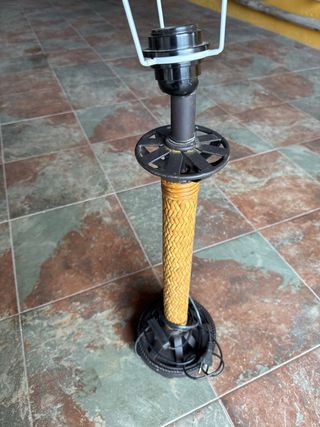 Pie de lámpara de mesa