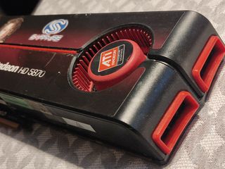 Tarjeta Grafica ATI Radeon 5850 1gb