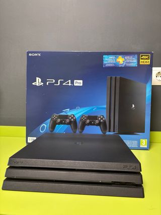 Play Station 4 Pro 1TB y mandos