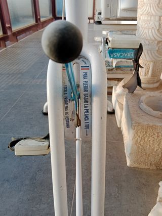 Bicicleta estática antigua