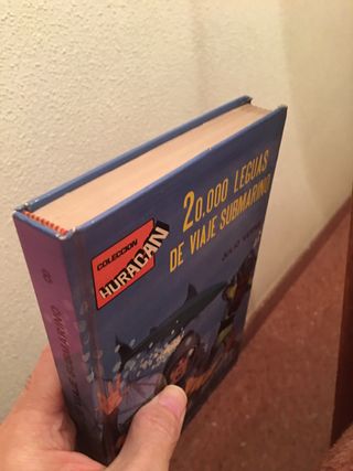 Veinte Mil Leguas de Viaje Submarino. Julio Verne.