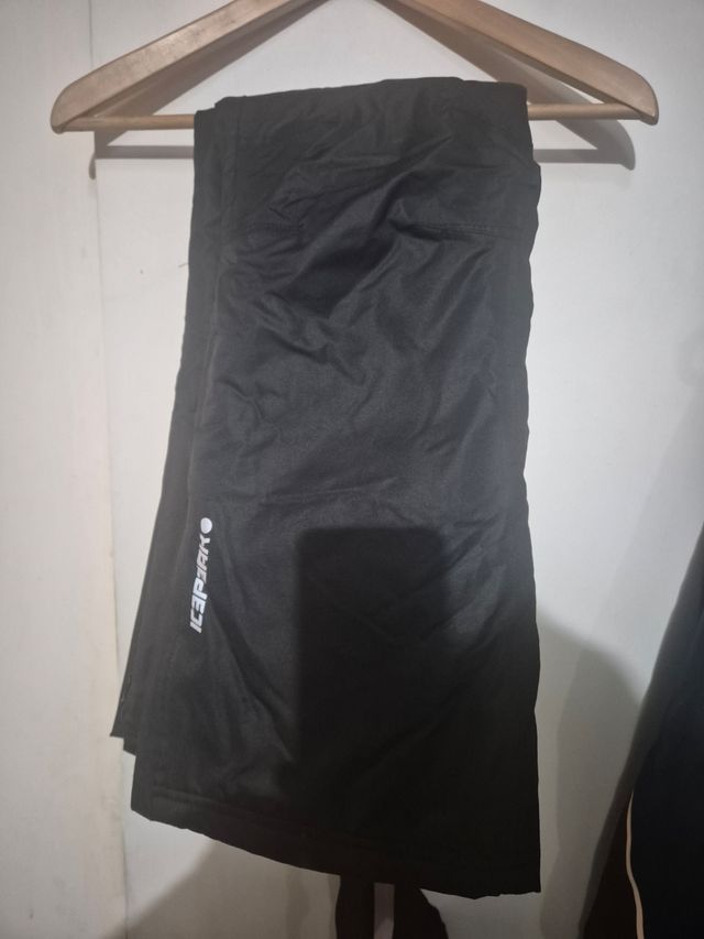 Chaqueta y pantalon esqui Icepeak