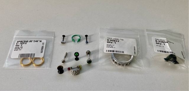 Piercing e barbell vari