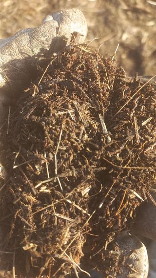 Trabajos con tractor 693 872 297