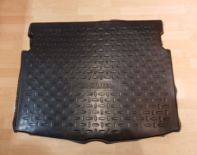 Cubre maletero Toyota Auri