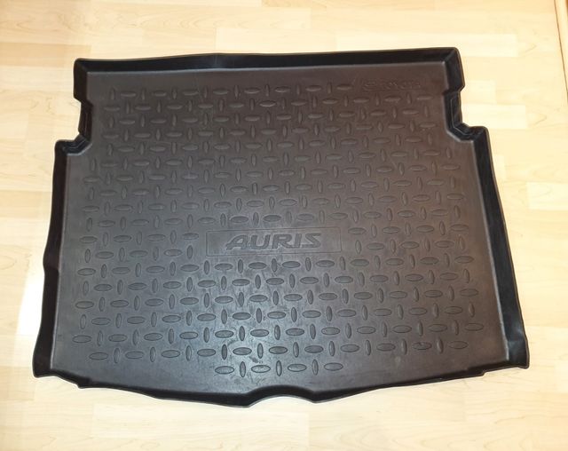 Cubre maletero Toyota Auri