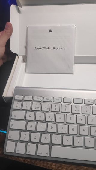 Apple Wireless Keyboard