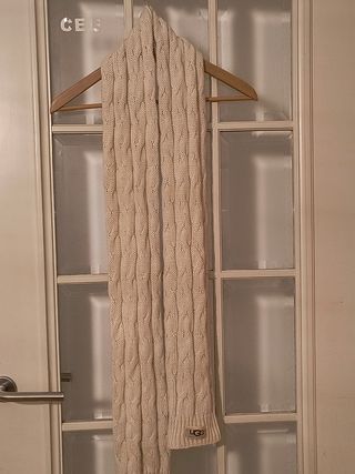 Bufanda de mujer conjunto , UGG