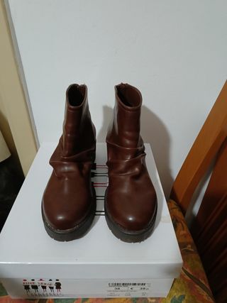 Stivaletti Lora Ferres 38