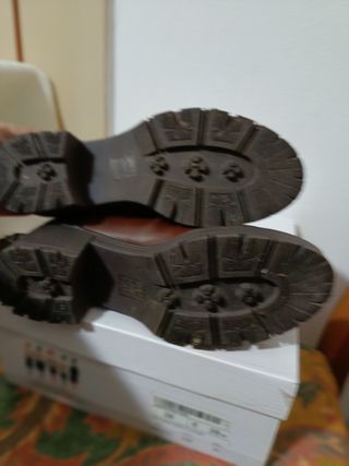 Stivaletti Lora Ferres 38