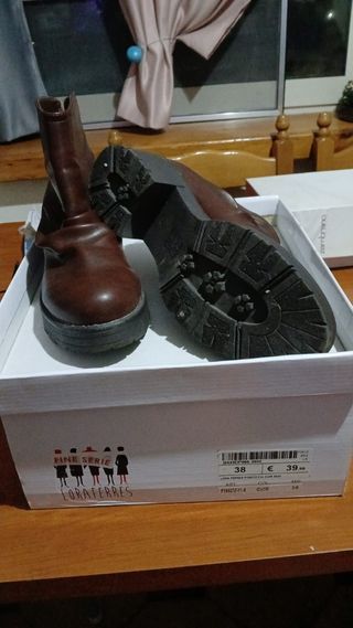 Stivaletti Lora Ferres 38