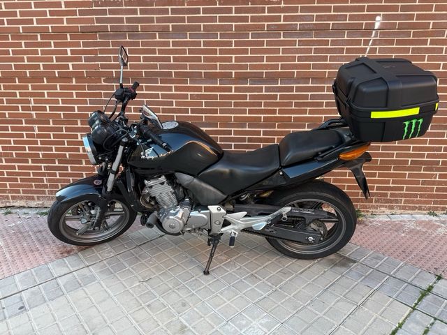 Honda CBF500