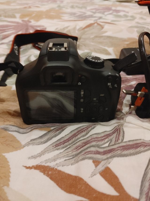 Camara fotos canon EOS 4000D reflex