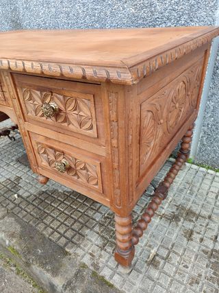 MESA DE DESPACHO CASTELLANA