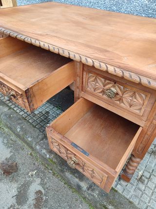 MESA DE DESPACHO CASTELLANA