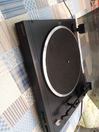 Tocadiscos Sony lx 150 h, giradiscos