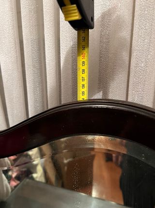 Tocador de madera muy antiguo