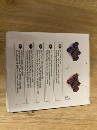 Coche teledirigido pequeño 4x4