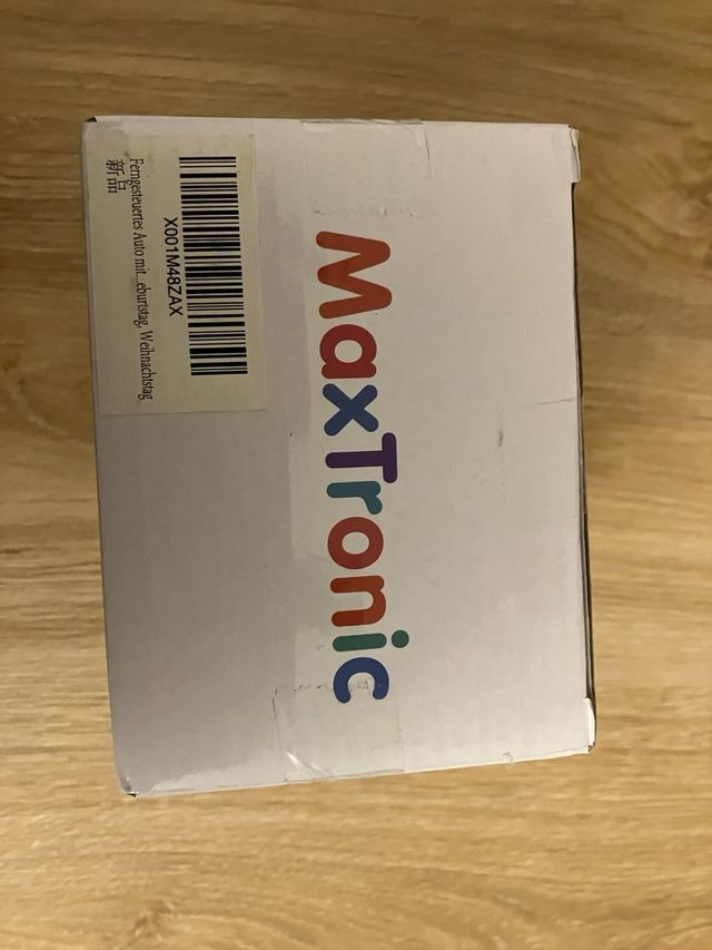 Coche teledirigido pequeño