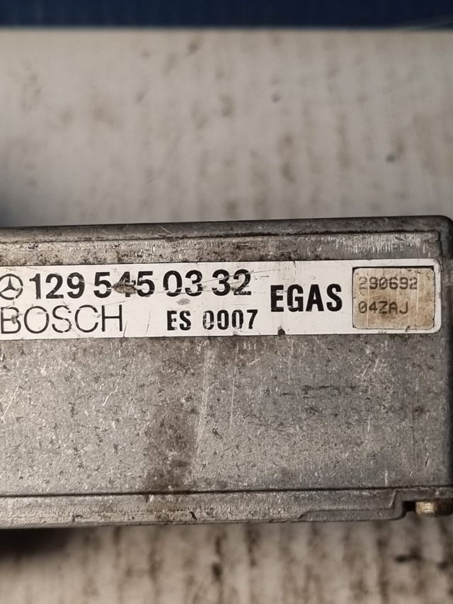 Centralina bosch 1295450332 merceds R129